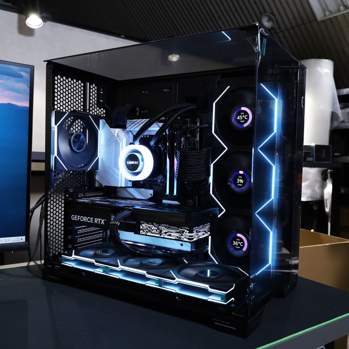 lian li dynamic mini